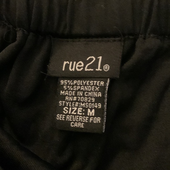 RUE 21 BLACK TULLE SKIRT:TIERED/SEQUINS W/ELASTIC WAIST::LINED SZ M POLY/SPANDEX - Picture 5 of 5